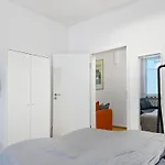 Zentrale Fuer 12 Gaeste Nahe Schlossplatz * 슈투트가르트