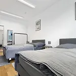 아파트 Zentrale Fuer 12 Gaeste Nahe Schlossplatz 슈투트가르트
