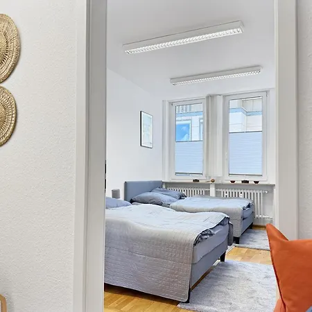 아파트 Zentrale Fuer 12 Gaeste Nahe Schlossplatz