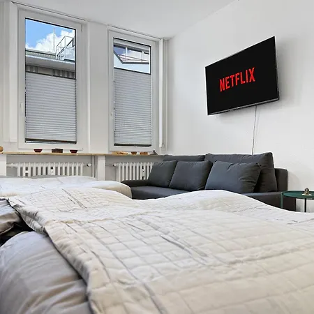 Zentrale Fuer 12 Gaeste Nahe Schlossplatz 슈투트가르트