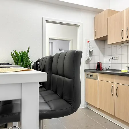 Apartamento Zentrale Für 9 Gäste Nahe Schlossplatz *