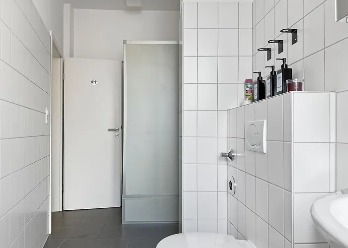 Zentrale Fuer 12 Gaeste Nahe Schlossplatz アパート