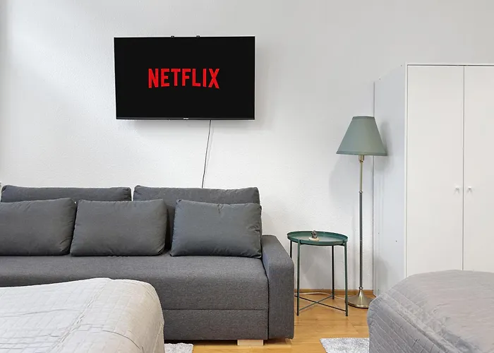 アパート Zentrale Fuer 12 Gaeste Nahe Schlossplatz