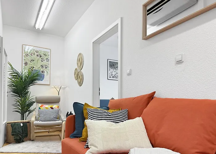 Zentrale Fuer 12 Gaeste Nahe Schlossplatz シュトゥットガルト