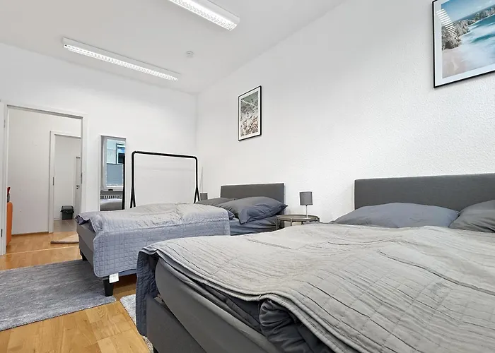 アパート Zentrale Fuer 12 Gaeste Nahe Schlossplatz シュトゥットガルト