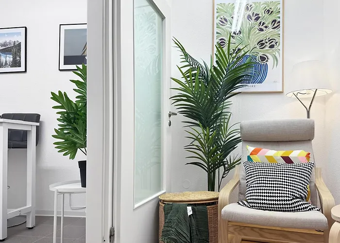 Zentrale Fuer 12 Gaeste Nahe Schlossplatz シュトゥットガルト