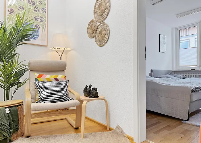 アパート Zentrale Fuer 12 Gaeste Nahe Schlossplatz *