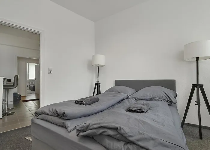 アパート Zentrale Fuer 12 Gaeste Nahe Schlossplatz *