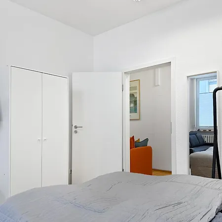 Zentrale Fuer 12 Gaeste Nahe Schlossplatz * שטוטגרט