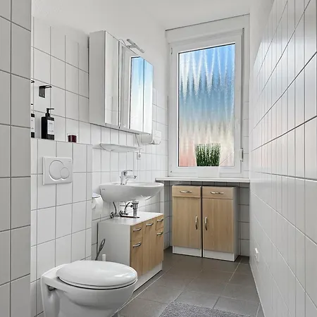 Zentrale Fuer 12 Gaeste Nahe Schlossplatz דירה שטוטגרט